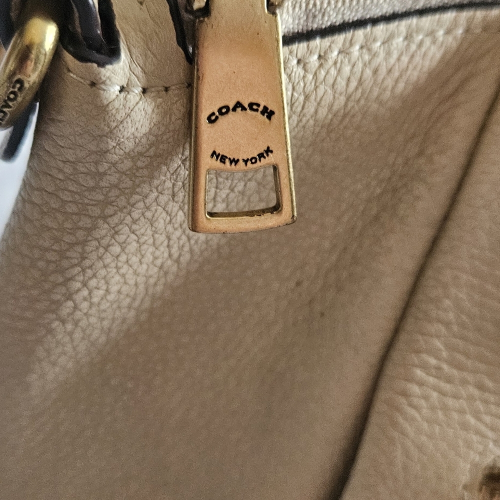 Coach Purse - Picture 2 of 11